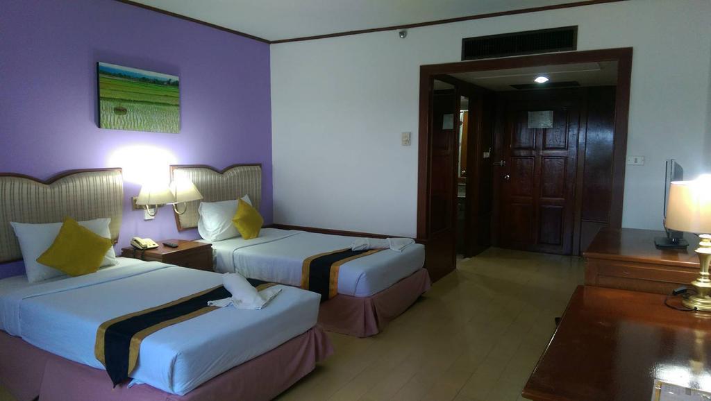 Wattana Park Hotel Trang Zewnętrze zdjęcie