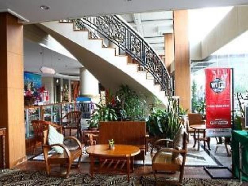 Wattana Park Hotel Trang Zewnętrze zdjęcie